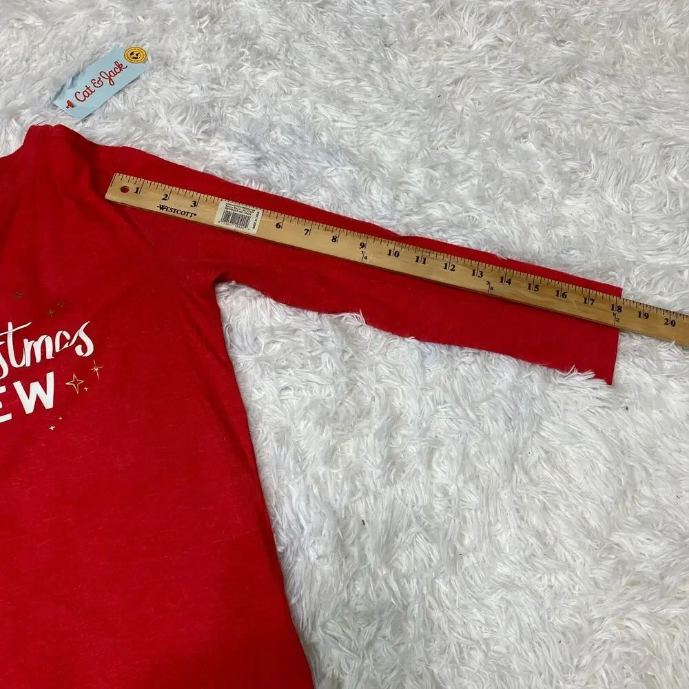 Cat & Jack Long Sleeve Christmas‎ Crew T-Shirt for Kids Size Small NEW -Red